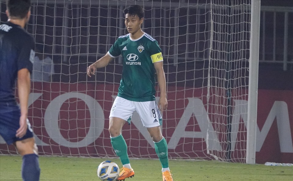Những ngôi sao sáng giá góp phần tạo nên sức mạnh của Jeonbuk
